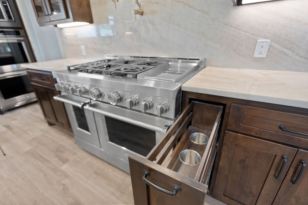 Premier Homes Inc.